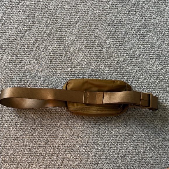 lululemon athletica Tan Bag - Picture 4 of 4